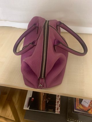 Bolso de piel con textura de Gloria Ortiz
