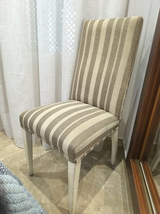 Dormitorio y 4 sillas tapizadas