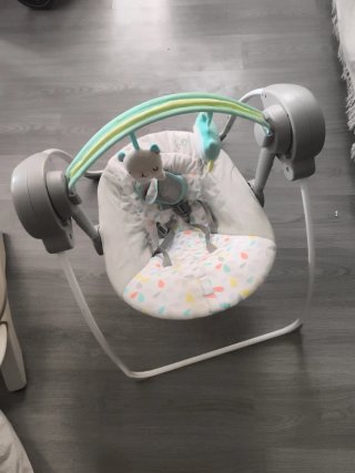 REGALO Mecedora para bebé INTERCAMBIO