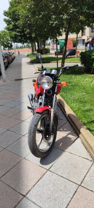 Honda CB Two Fifty Roja
