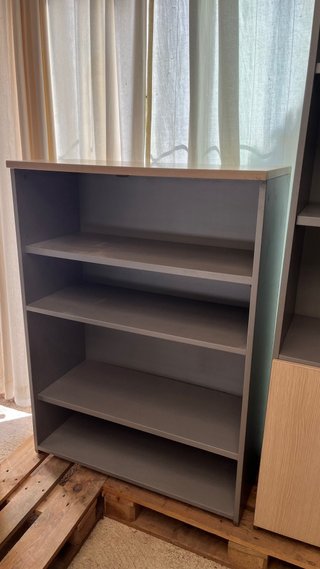Armario de oficina madera beige y gris