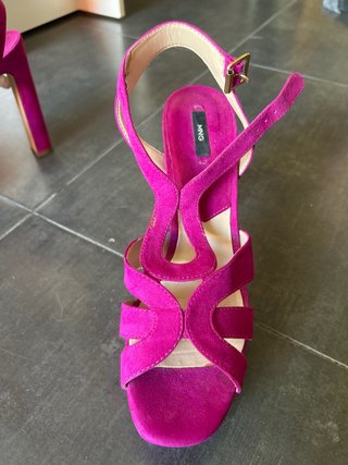 Zapatos de tacón fucsia