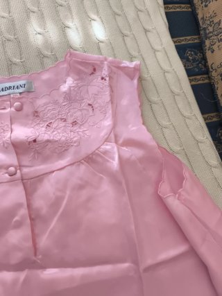 Camisón y bata de raso rosa sin estrenar