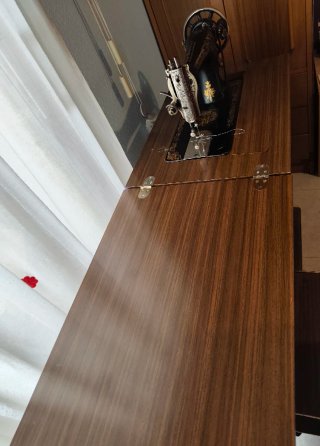 Máquina de coser Singer antigua