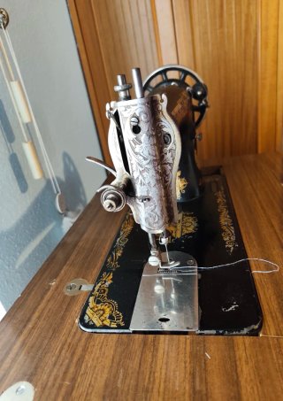Máquina de coser Singer antigua