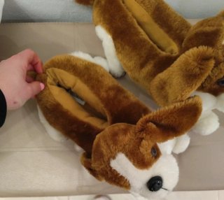 Zapatillas peluche perro marrones y blancas