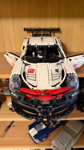 Technic Porsche 911 RSR 42096
