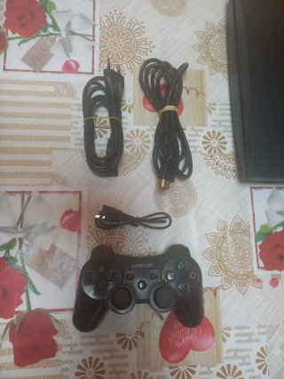 Consola Sony PlayStation 3  juegos en la memoria