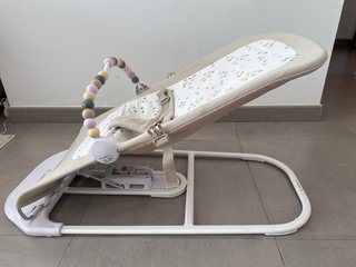 Hamaca Jané con arco de actividades, la mejor