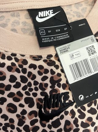Camiseta Nike Animal Print Talla XS