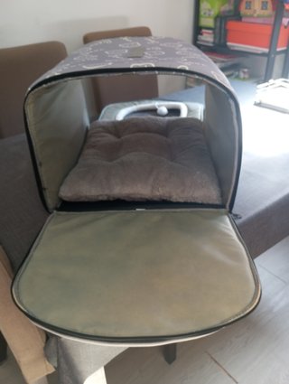Casita para perros/gatos versátil