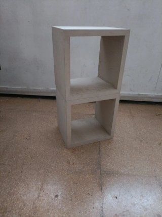 Dos cajas de madera maciza