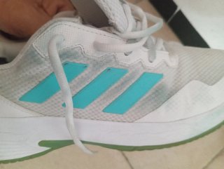 Zapatillas Adidas Blancas y Verdes talla 42