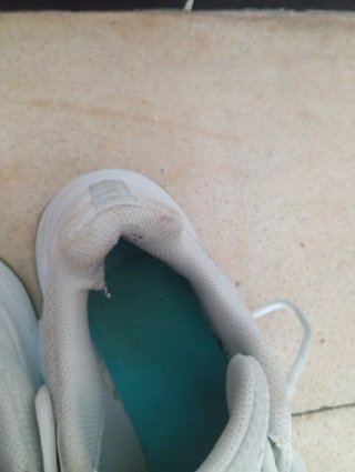 Zapatillas Adidas Blancas y Verdes talla 42
