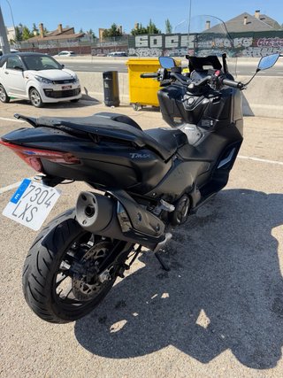Yamaha Tmax 2022 - 8.400 km