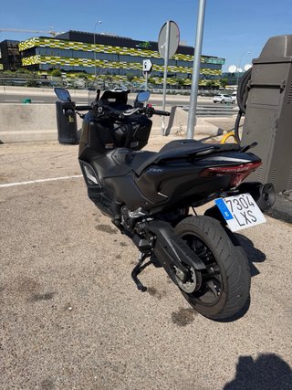 Yamaha Tmax 2022 - 8.400 km