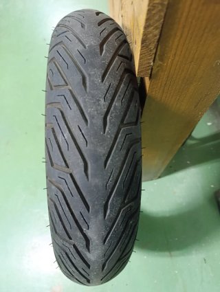 2 Neumáticos Dunlop 110/90-13 y 130/70-13 + Regalo