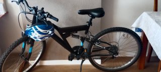 Bicicleta con marchas - Poco uso casco de regalo