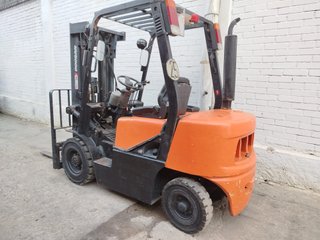 Carretilla Diésel 2500kg Matriculada