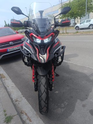 Benelli TRK 702X Adventure Moto