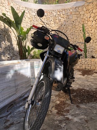 Yamaha DT125RE Enduro Negra/Roja