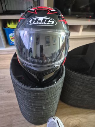 Casco Moto HJC Negro y Rojo