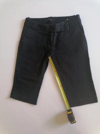 Pantalón capri negro Zara