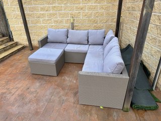 Conjunto sofá modular jardín mesita y cheslon