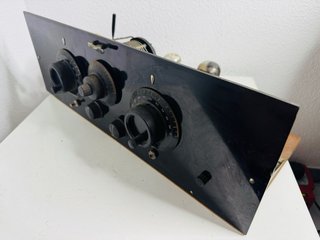 Radio antigua válvulas cofre 1920