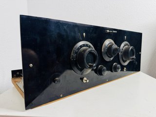 Radio antigua válvulas cofre 1920