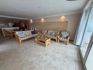 Muebles de bambú para salón