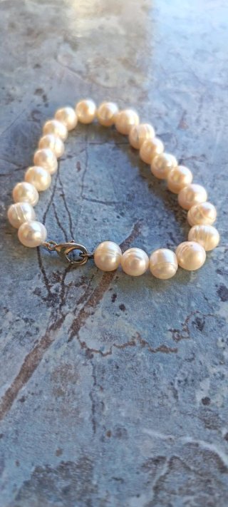 Pulsera de perlas de río