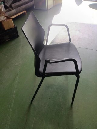 Mesa de juntas ovalada y 6 sillas