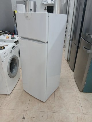 Nevera Indesit Blanca