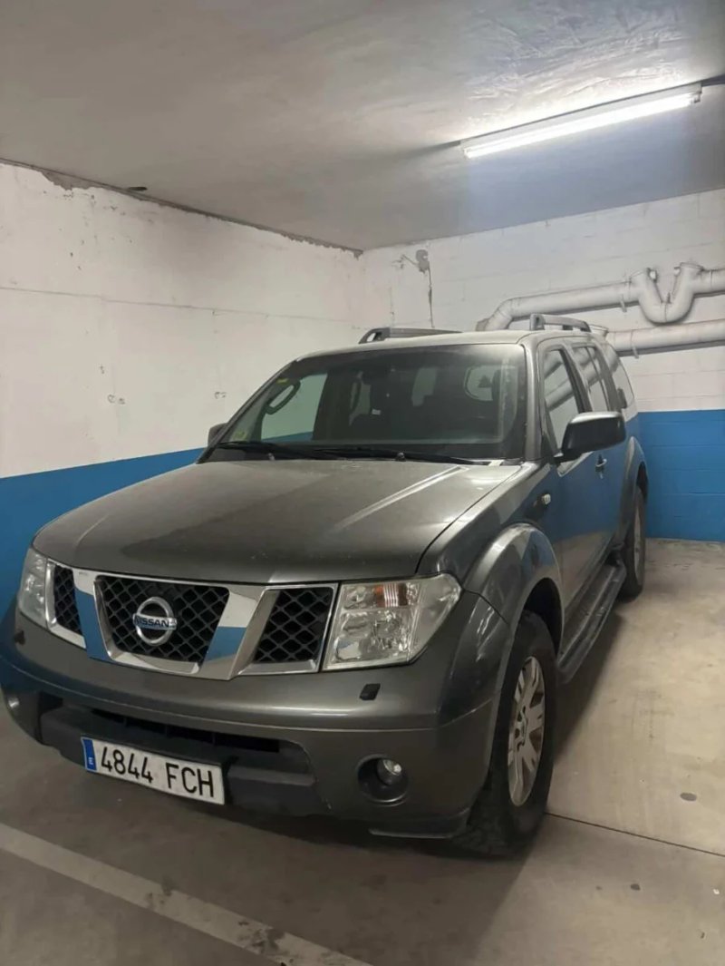 Nissan Pathfinder 2006 - foto 1