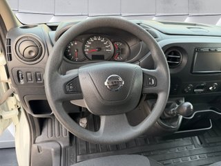 NISSAN NV400 2018
