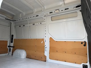 NISSAN NV400 2018