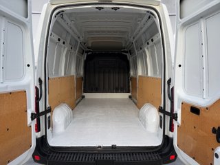 NISSAN NV400 2018