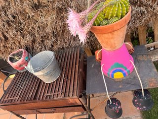 Barbacoa de hierro decorativa