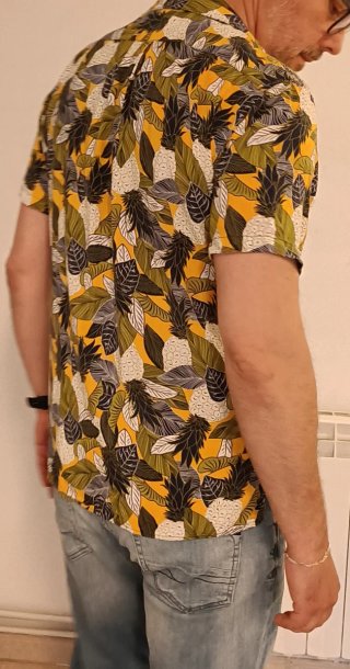 Camisa Hawaiana Hojas y Piñas Slim fit