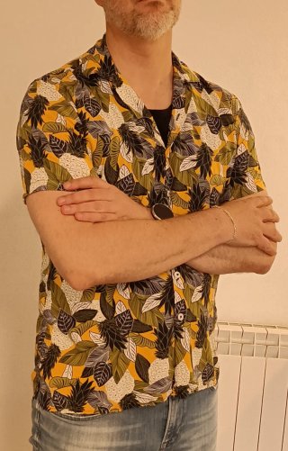 Camisa Hawaiana Hojas y Piñas Slim fit