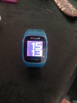 Reloj Polar M400 Azul Casi Nuevo.cargador no tiene