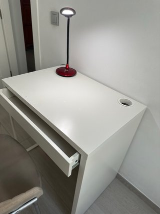 Pupitre blanco con cajón 75x50