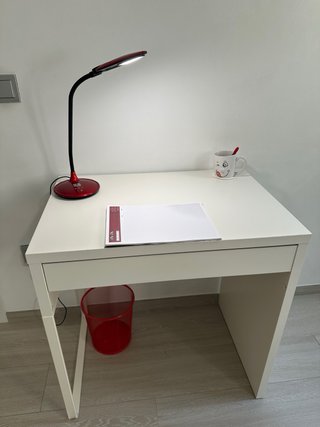 Pupitre blanco con cajón 75x50
