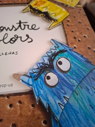 Pack "El Monstre de Colors": Libro Pop-up peluche