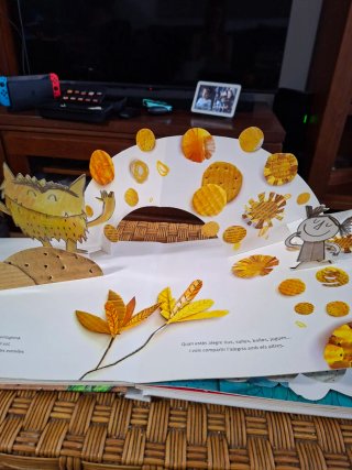 Pack "El Monstre de Colors": Libro Pop-up peluche