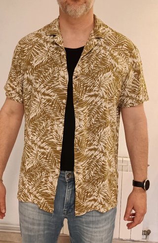 Camisa Hawaiana Hojas Beige y Verde Oliva