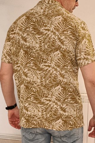 Camisa Hawaiana Hojas Beige y Verde Oliva