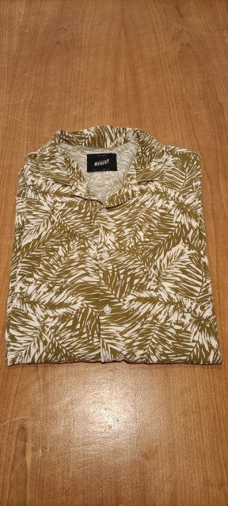 Camisa Hawaiana Hojas Beige y Verde Oliva