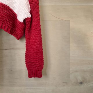 Jersey de cuello alto a rayas rojas y blancas